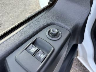 Renault Trafic 1.6 dCi 90pk 6-bak T29 L2/H1 Comfort - nap - 3.pers - navi - airco - cruise - aux - usb - privacy glass - facelift picture 26