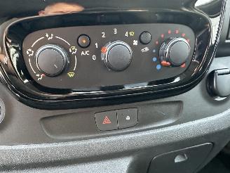 Renault Trafic 1.6 dCi 90pk 6-bak T29 L2/H1 Comfort - nap - 3.pers - navi - airco - cruise - aux - usb - privacy glass - facelift picture 32