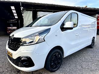 Renault Trafic 1.6 dCi 90pk 6-bak T29 L2/H1 Comfort - nap - 3.pers - navi - airco - cruise - aux - usb - privacy glass - facelift picture 2
