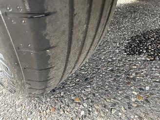 Ford Focus Wagon 1.0 EcoB Hybrid 135pk 6-bak Con - 97dkm nap - navi - airco - cruise - pdc - line + front assist - lmv picture 81