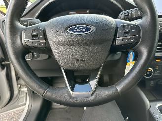 Ford Focus Wagon 1.0 EcoB Hybrid 135pk 6-bak Con - 97dkm nap - navi - airco - cruise - pdc - line + front assist - lmv picture 31