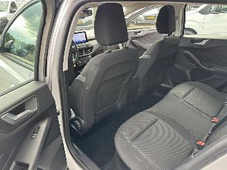 Ford Focus Wagon 1.0 EcoB Hybrid 135pk 6-bak Con - 97dkm nap - navi - airco - cruise - pdc - line + front assist - lmv picture 60