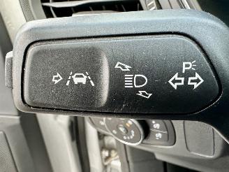 Ford Focus Wagon 1.0 EcoB Hybrid 135pk 6-bak Con - 97dkm nap - navi - airco - cruise - pdc - line + front assist - lmv picture 20