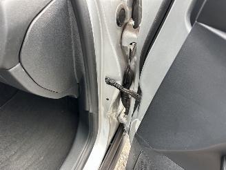 Ford Focus Wagon 1.0 EcoB Hybrid 135pk 6-bak Con - 97dkm nap - navi - airco - cruise - pdc - line + front assist - lmv picture 15