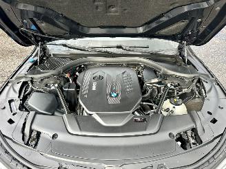 BMW 7-serie 730d xDrive 265pk aut + f1 High Exe M-Ed - nap - schuifdak - hud - softclose - 360 cam - harman/kardon - luchtvering picture 7