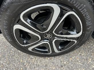 Citroën C3 1.2 PureTech 83pk C-Series - navi - line assist - clima - cruise - apple carpl - 66dkm nap - licht + regensensor picture 82