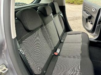 Citroën C3 1.2 PureTech 83pk C-Series - navi - line assist - clima - cruise - apple carpl - 66dkm nap - licht + regensensor picture 72