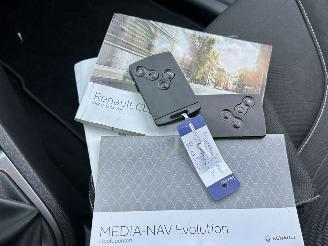 Renault Clio Estate 0.9 TCe Turbo 90pk Limited - nap - navi - pdc - lmv - led - touchscreen - aux - usb - 4x nw banden picture 15