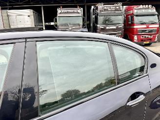 BMW 5-serie Gereserveerd 550i 4.4 V8 TwinTurbo 408pk 8-traps aut M-Sport - nap - b&o - schuifdak - massage - softclose - tv schermen - 360cam picture 113