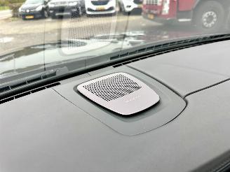 BMW 5-serie Gereserveerd 550i 4.4 V8 TwinTurbo 408pk 8-traps aut M-Sport - nap - b&o - schuifdak - massage - softclose - tv schermen - 360cam picture 31