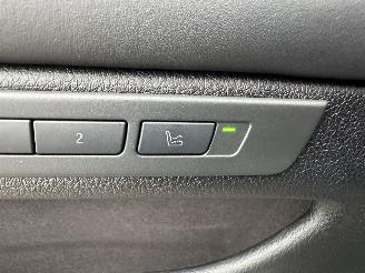 BMW 5-serie Gereserveerd 550i 4.4 V8 TwinTurbo 408pk 8-traps aut M-Sport - nap - b&o - schuifdak - massage - softclose - tv schermen - 360cam picture 34