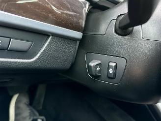 BMW 5-serie Gereserveerd 550i 4.4 V8 TwinTurbo 408pk 8-traps aut M-Sport - nap - b&o - schuifdak - massage - softclose - tv schermen - 360cam picture 60