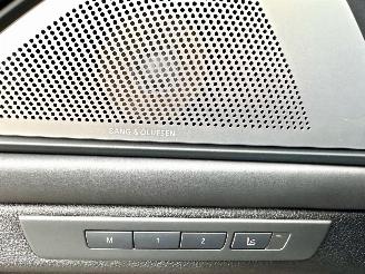 BMW 5-serie Gereserveerd 550i 4.4 V8 TwinTurbo 408pk 8-traps aut M-Sport - nap - b&o - schuifdak - massage - softclose - tv schermen - 360cam picture 20