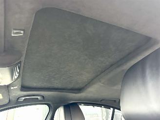 BMW 5-serie Gereserveerd 550i 4.4 V8 TwinTurbo 408pk 8-traps aut M-Sport - nap - b&o - schuifdak - massage - softclose - tv schermen - 360cam picture 24