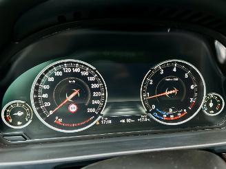 BMW 5-serie Gereserveerd 550i 4.4 V8 TwinTurbo 408pk 8-traps aut M-Sport - nap - b&o - schuifdak - massage - softclose - tv schermen - 360cam picture 72