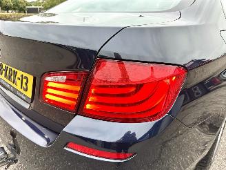 BMW 5-serie Gereserveerd 550i 4.4 V8 TwinTurbo 408pk 8-traps aut M-Sport - nap - b&o - schuifdak - massage - softclose - tv schermen - 360cam picture 107