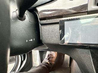 BMW 5-serie Gereserveerd 550i 4.4 V8 TwinTurbo 408pk 8-traps aut M-Sport - nap - b&o - schuifdak - massage - softclose - tv schermen - 360cam picture 42