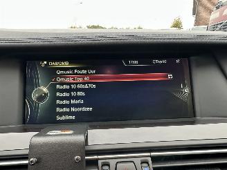 BMW 5-serie Gereserveerd 550i 4.4 V8 TwinTurbo 408pk 8-traps aut M-Sport - nap - b&o - schuifdak - massage - softclose - tv schermen - 360cam picture 71