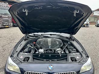 BMW 5-serie Gereserveerd 550i 4.4 V8 TwinTurbo 408pk 8-traps aut M-Sport - nap - b&o - schuifdak - massage - softclose - tv schermen - 360cam picture 147