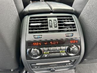 BMW 5-serie Gereserveerd 550i 4.4 V8 TwinTurbo 408pk 8-traps aut M-Sport - nap - b&o - schuifdak - massage - softclose - tv schermen - 360cam picture 92