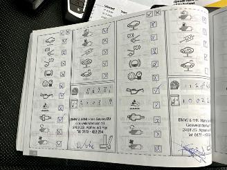 BMW 5-serie Gereserveerd 550i 4.4 V8 TwinTurbo 408pk 8-traps aut M-Sport - nap - b&o - schuifdak - massage - softclose - tv schermen - 360cam picture 97