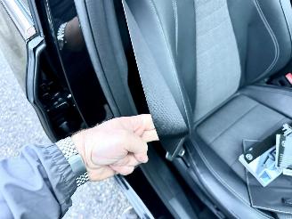 Mercedes E-klasse Gereserveerd 220D 194pk 9-traps aut + f1 Excl Line - widescreen - front + line + side assist - cam - navi - sfeerverl picture 84