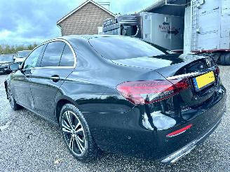 Mercedes E-klasse Gereserveerd 220D 194pk 9-traps aut + f1 Excl Line - widescreen - front + line + side assist - cam - navi - sfeerverl picture 5
