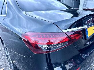 Mercedes E-klasse Gereserveerd 220D 194pk 9-traps aut + f1 Excl Line - widescreen - front + line + side assist - cam - navi - sfeerverl picture 101