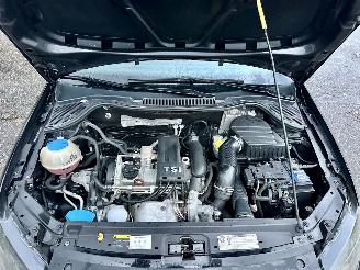 Volkswagen Polo 1.2 TSI 105pk 6-bak Highline 5drs - pano - airco - cruise - pdc - lmv - 4x elektr ramen - alcantara picture 12