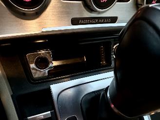 Volkswagen Passat 2.0 TDI 140pk aut Highl Exe Ed - pano - stoelverw v+a - dvd in hoofdst - xenon - standkachel picture 37