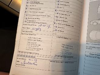 Volkswagen Passat 2.0 TDI 140pk aut Highl Exe Ed - pano - stoelverw v+a - dvd in hoofdst - xenon - standkachel picture 80