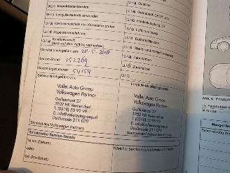 Volkswagen Passat 2.0 TDI 140pk aut Highl Exe Ed - pano - stoelverw v+a - dvd in hoofdst - xenon - standkachel picture 79