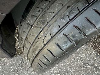 Volkswagen Passat 2.0 TDI 140pk aut Highl Exe Ed - pano - stoelverw v+a - dvd in hoofdst - xenon - standkachel picture 88