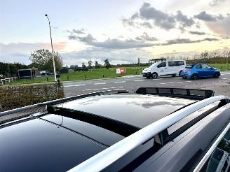 Volkswagen Passat 2.0 TDI 140pk aut Highl Exe Ed - pano - stoelverw v+a - dvd in hoofdst - xenon - standkachel picture 111