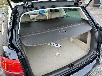 Volkswagen Passat 2.0 TDI 140pk aut Highl Exe Ed - pano - stoelverw v+a - dvd in hoofdst - xenon - standkachel picture 67