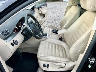 Volkswagen Passat 2.0 TDI 140pk aut Highl Exe Ed - pano - stoelverw v+a - dvd in hoofdst - xenon - standkachel picture 43