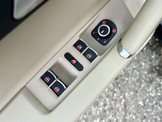 Volkswagen Passat 2.0 TDI 140pk aut Highl Exe Ed - pano - stoelverw v+a - dvd in hoofdst - xenon - standkachel picture 30