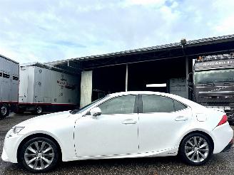  Lexus IS 300H 2.5 Hybrid 181pk aut + F1 Bus.Line Pro - navi - leer - stoelverw - cam - xenon - pdc v+a 2016/9