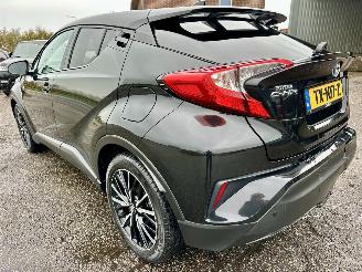 Toyota C-HR Gereserveerd 1.8 Full Hybrid 148pk aut Energy - 42dkm nap - navi - camera - keyless entry + start - front + line assist picture 7