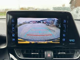Toyota C-HR Gereserveerd 1.8 Full Hybrid 148pk aut Energy - 42dkm nap - navi - camera - keyless entry + start - front + line assist picture 17