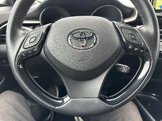 Toyota C-HR Gereserveerd 1.8 Full Hybrid 148pk aut Energy - 42dkm nap - navi - camera - keyless entry + start - front + line assist picture 31