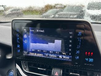 Toyota C-HR Gereserveerd 1.8 Full Hybrid 148pk aut Energy - 42dkm nap - navi - camera - keyless entry + start - front + line assist picture 57