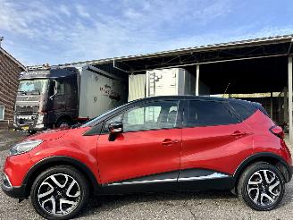Coche accidentado Renault Captur 1.2 TCe Turbo Xmod 120pk 6-traps aut - 84dkm nap - 2017/3