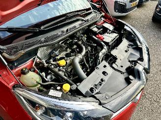 Renault Captur 1.2 TCe Turbo Xmod 120pk 6-traps aut - 84dkm nap - navi - cam - leer - stoelverw - keyless - pdc v+a picture 78