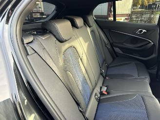 BMW 1-serie 118D 2.0 150pk 8-traps aut + f1 M-Sport - pano - front + line + side + park assist - sfeerverl - keyless - virtual picture 67