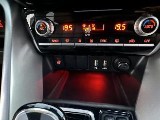 Mitsubishi Eclipse Cross 2.4 PHEV Plug-In Hybrid AWD Instyle - nap - pano - hud - leer - stuur + stoelverw v+a - 360cam - front + line + side assist picture 23