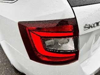 Skoda Octavia 1.0 TSI 116pk 6-bak Greentech Bus Edition Plus - xenon - virtual - camera - pdc - carplay - clima - cruise picture 95