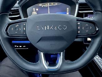 Lynk & Co 01 1.5 Plug-In Hybrid 7-Traps aut - pano - navi - 360cam - stoelverw - 20inch - Infinity - pdc v+a picture 31