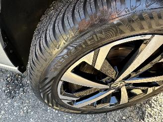 Volkswagen Polo 1.0 TSI 95pk Life 5drs - 76dkm nap - front + line assist - acc - pdc v+a - airco - cruise - carplay - lmv picture 15