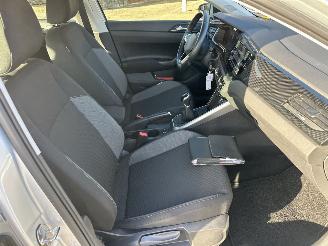 Volkswagen Polo 1.0 TSI 95pk Life 5drs - 76dkm nap - front + line assist - acc - pdc v+a - airco - cruise - carplay - lmv picture 34